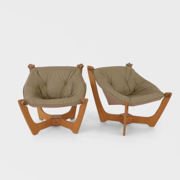Lave "Luna" Lenestoler Designet av Odd Knutsen for Hellegjerde | Beige Skinn - Image 5