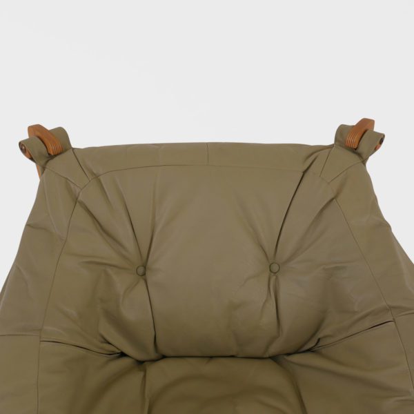 Lave "Luna" Lenestoler Designet av Odd Knutsen for Hellegjerde | Beige Skinn - Image 9
