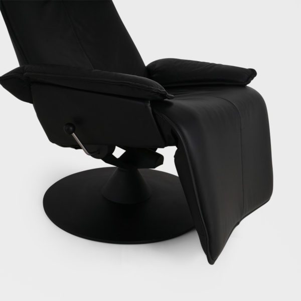 "Contura" Lenestoler Designet av Svein Asbjørnsen for Hjellegjerde - Image 11