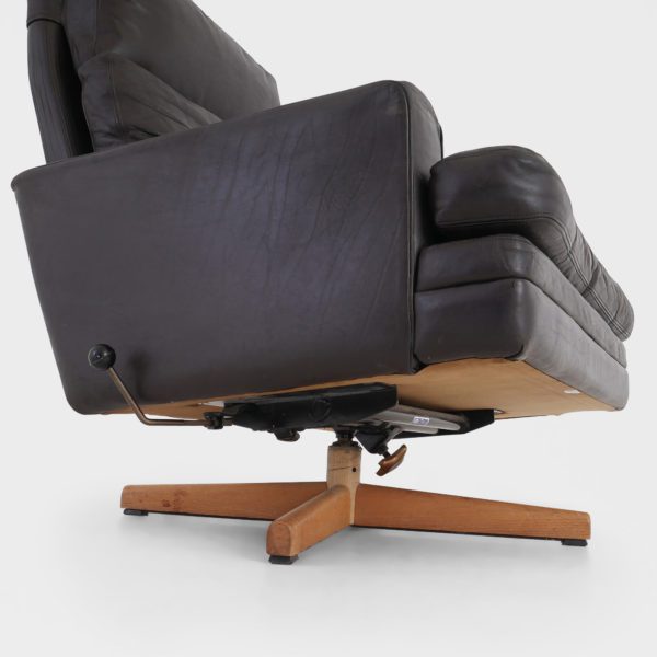 “Modell 807” Lenestol av Frederik Kayser for Vatne Møbler | Sort Skinn - Image 10