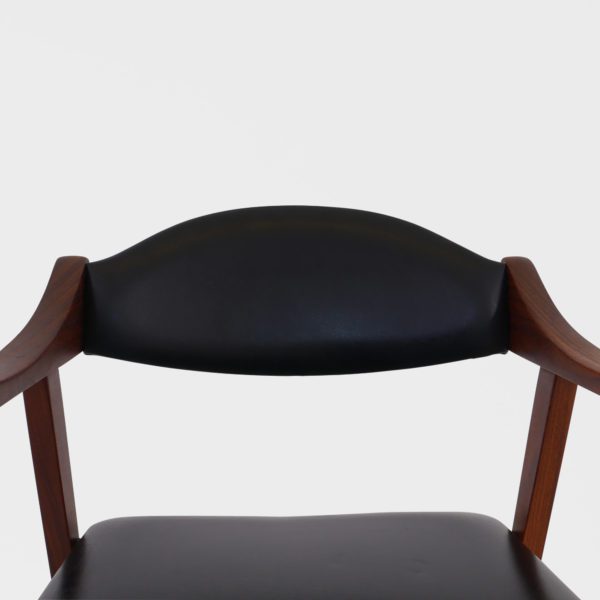 Kro-stoler av Arnt Lande for Stokke Fabrikker - Image 8