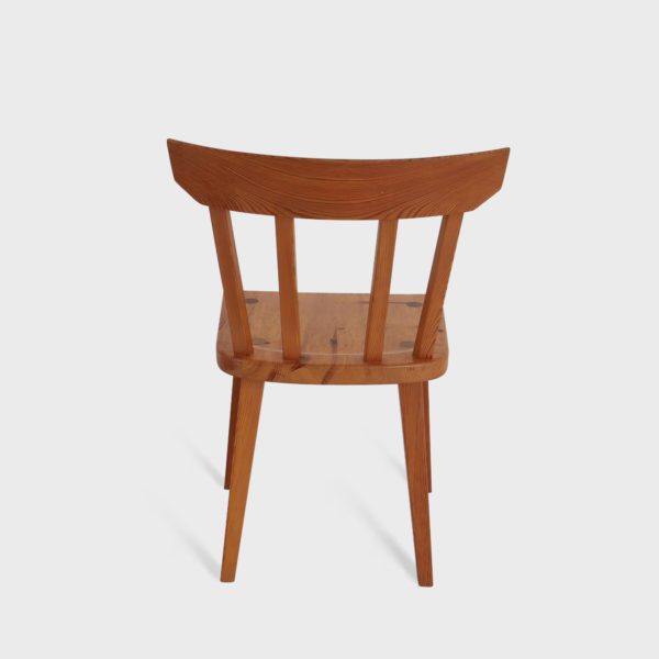 "528 Svensk Furu" Spisestuestoler av Göran Malmwall for Karl Andersson og Söner - Image 7