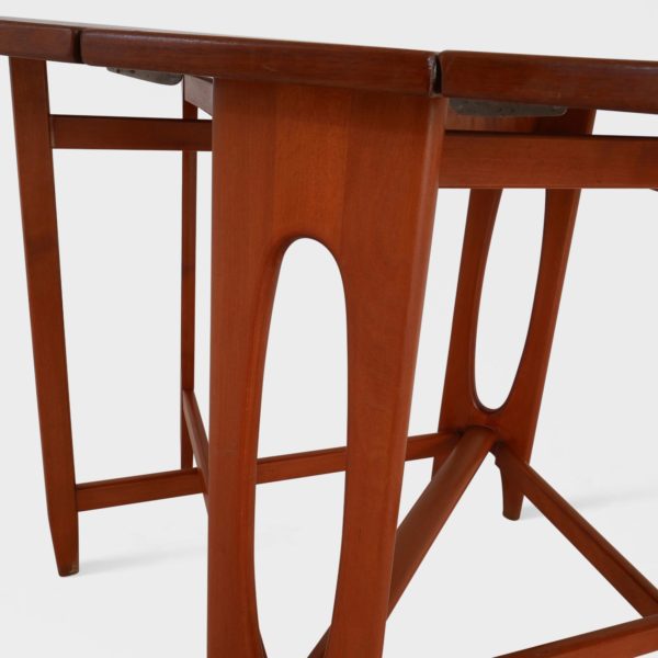 “Klaffebord nr. 2” av Bendt Winge for Kleppes Møbelfabrikk - Image 9