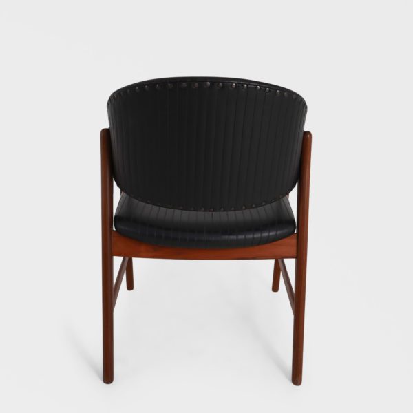 "Akaba" Armstol av Arnt Lande for Stokke - Image 6