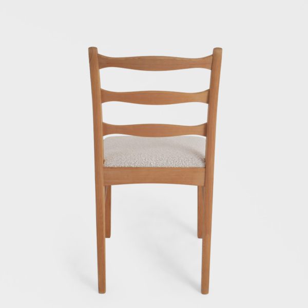 Vintage Spisestuestoler i Boucle og Kvistfri Furu - Image 7