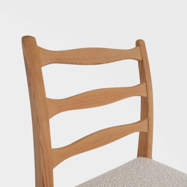 Vintage Spisestuestoler i Boucle og Kvistfri Furu - Image 10