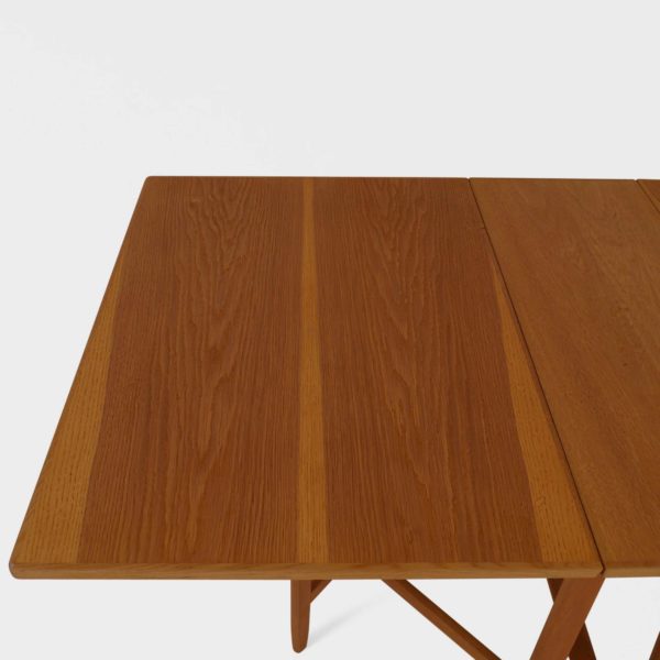 “Klaffebord nr. 4” i Eik av Bendt Winge for Kleppes Møbelfabrikk - Bilde 7