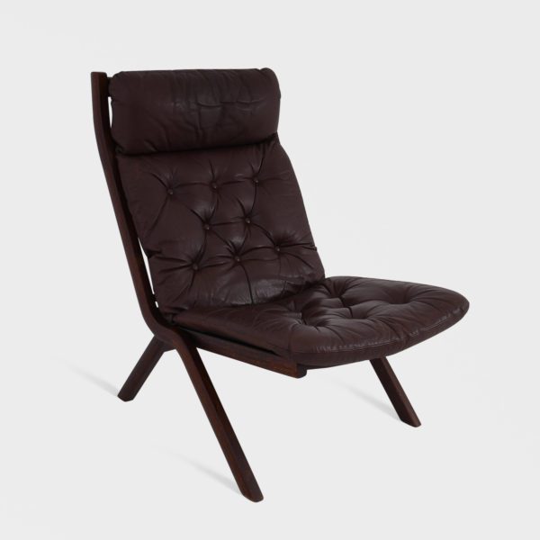 “Uno” Lenestol Designet av Per Leiv Øie Produsert av Ekornes | Brunt Skinn