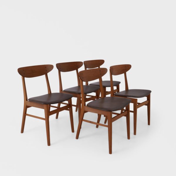 "Modell 210" Spisestuestoler fra Danske Farstrup, Lisensprodusert av Stokke | Teak