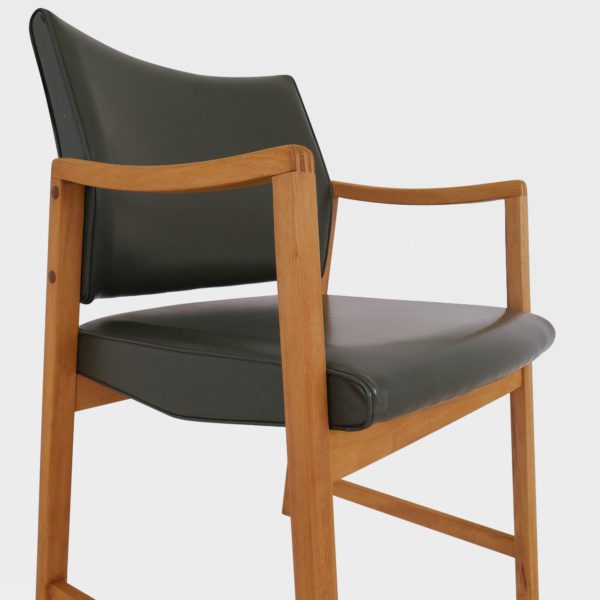 "Bellevue" Armstoler av Fredrik Kayser for Skeie & Co - Bilde 9