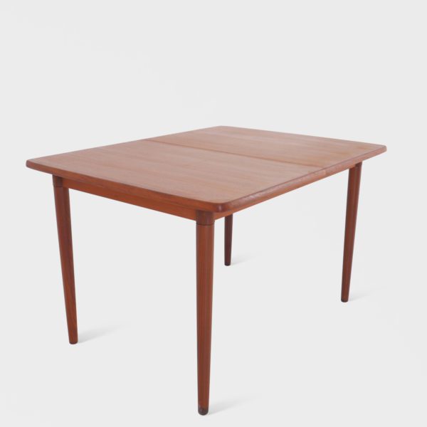 "Model R 1" Spisebord i Teak av Gustav Bahus EFTF